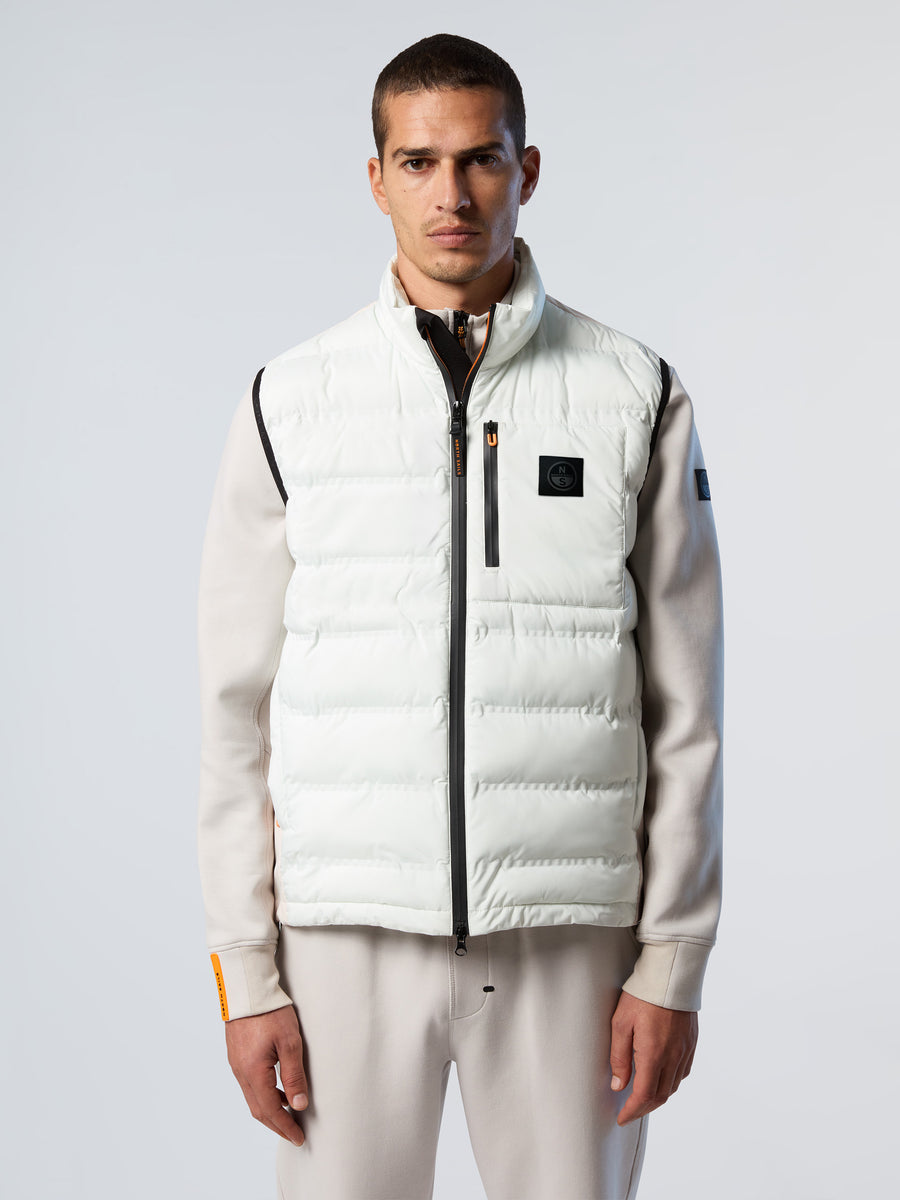 1 | Bit of white | tiburon-vest-603352